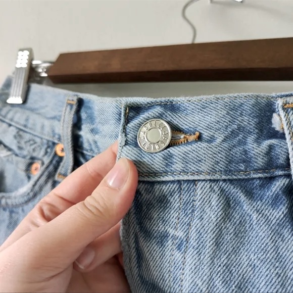 Agolde Parker Vintage Denim Shorts - Picture 7 of 11